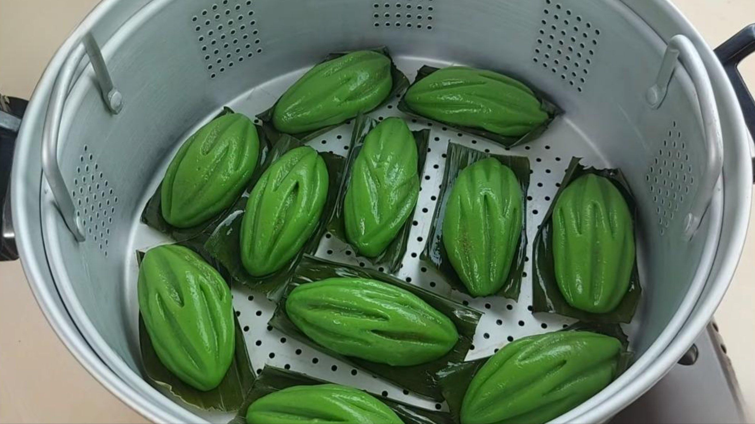 Resep Kue Pare Isi Kelapa, Legit dan Enak Banget untuk Camilan
