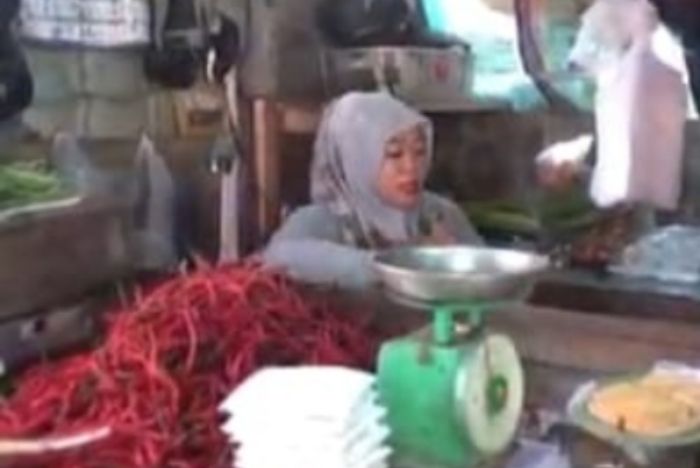 Harga Cabe Merah di Kuala Tungkal Naik, Ayam Turun