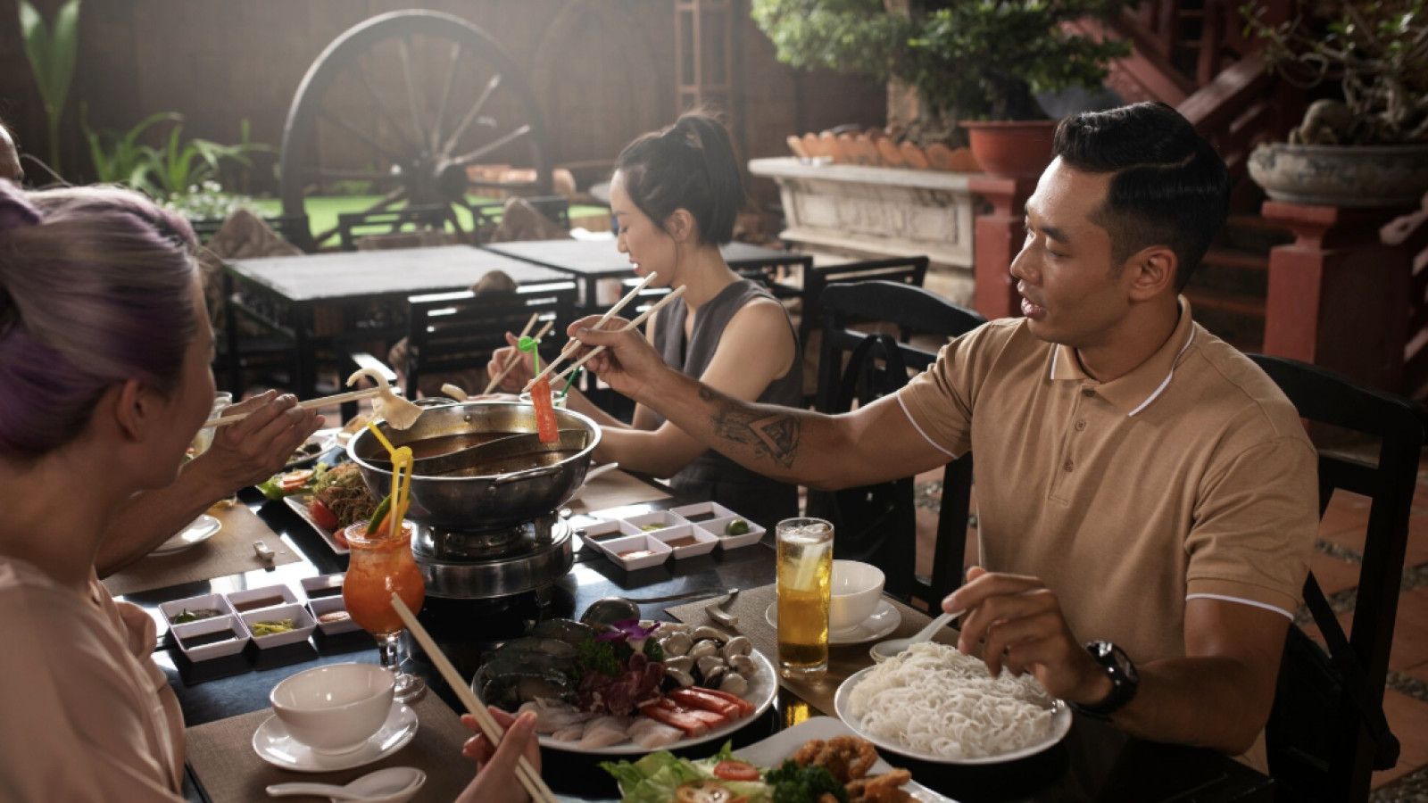 Malam Hari dan Kuliner: Temukan Lezatnya Makanan di Indonesia