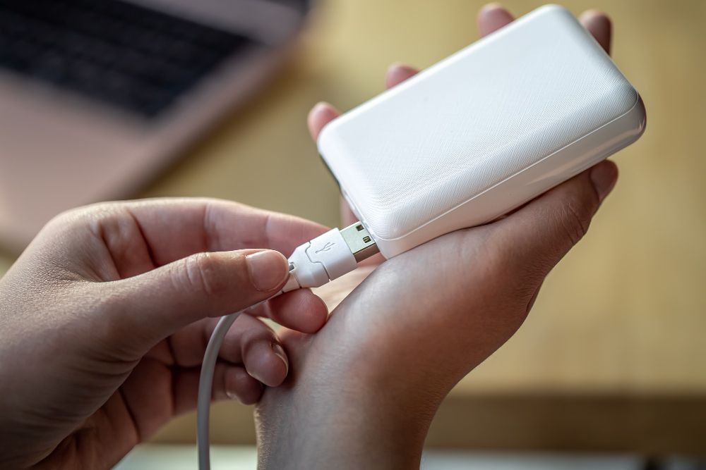 5 Tips Memilih Power Bank Terbaik untuk Laptop dan Smartphone Modern