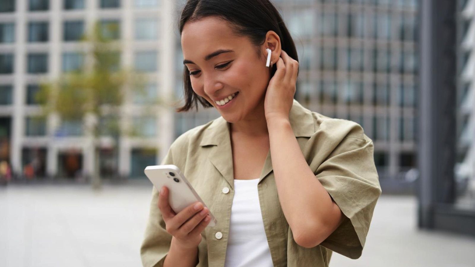 Transformasi Musik Melalui Earbuds Pintar dan Kecerdasan Buatan