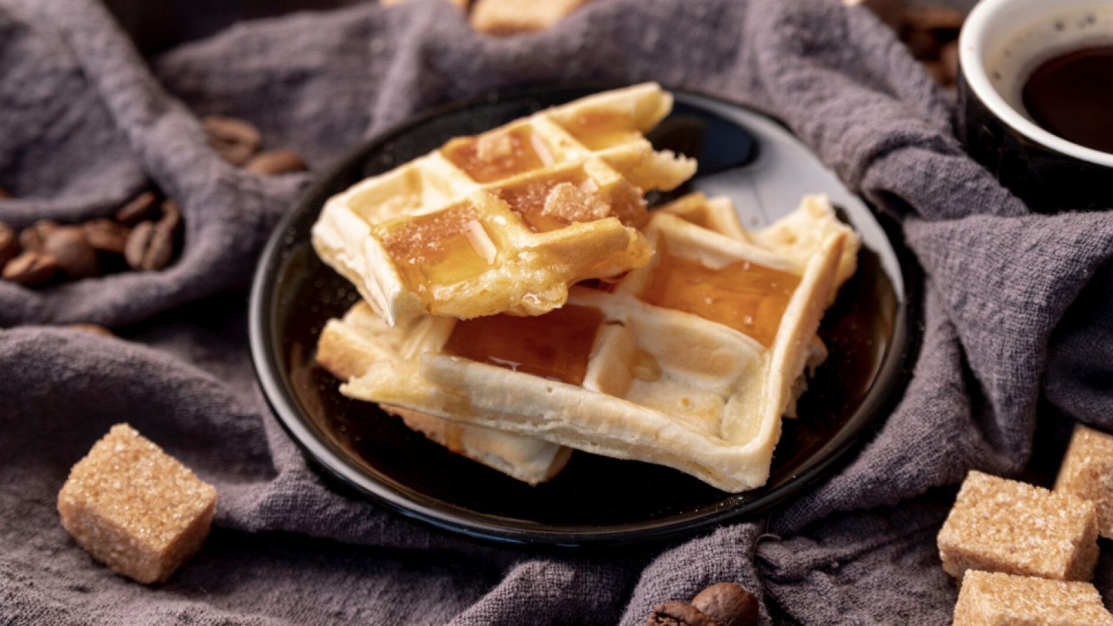 Croffle: Perpaduan Lezat Antara Croissant dan Waffle yang Sedang Naik Daun di Jakarta