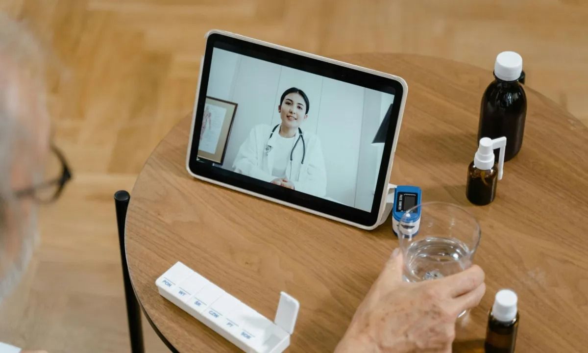 Gak Perlu ke Klinik, Kini Konsultasi Dokter Langsung Bisa di Samsung Health