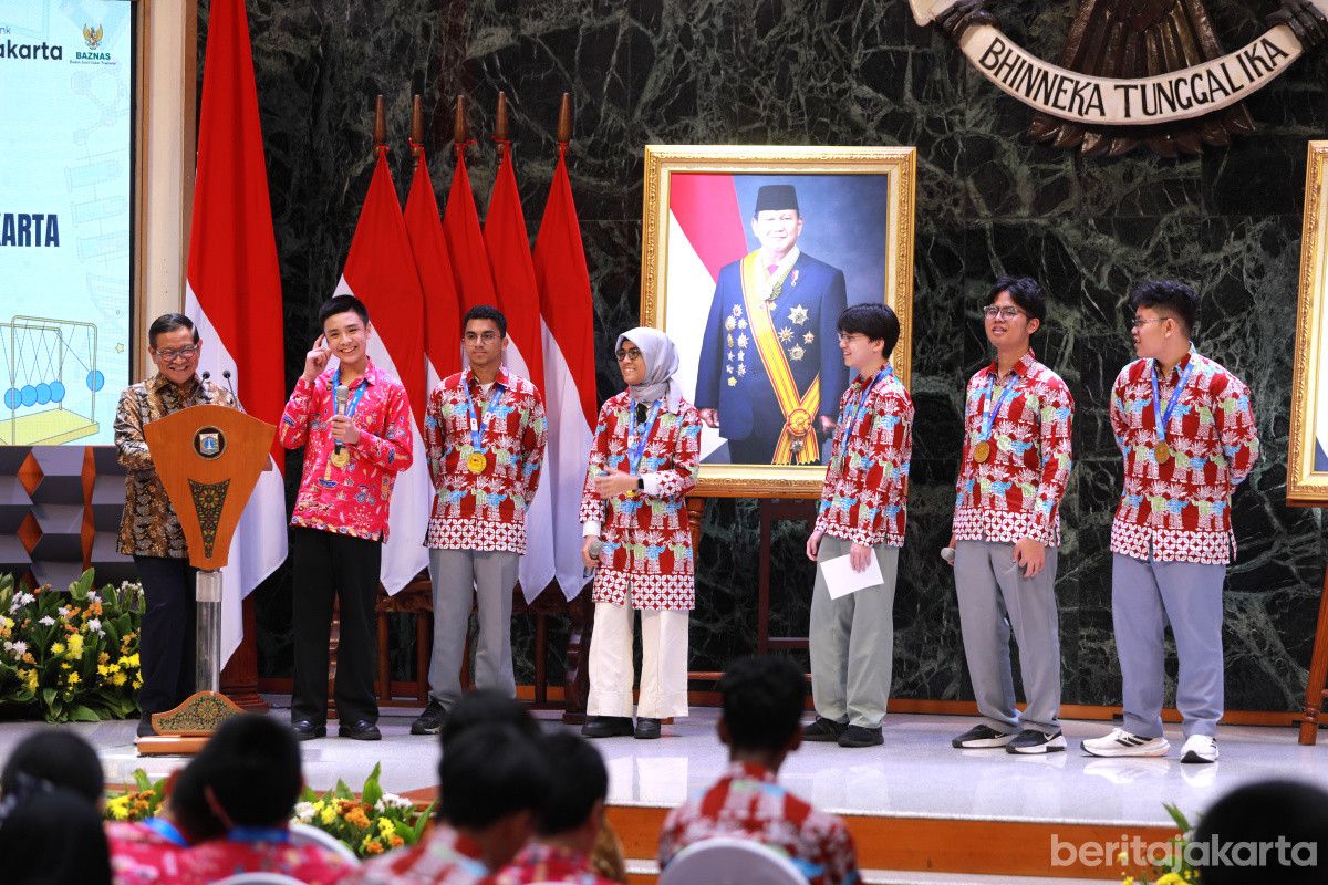 Pramono Apresiasi Kontingen DKI Raih Juara Umum OSN 2025