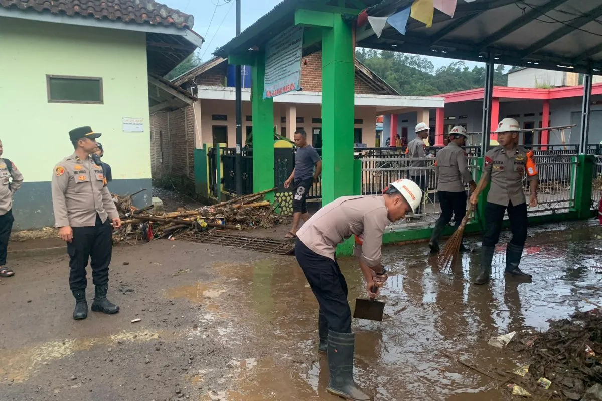 BPBD Garut Kerahkan Tim Gabungan Tangani Dampak Banjir Bandang di Banyuresmi