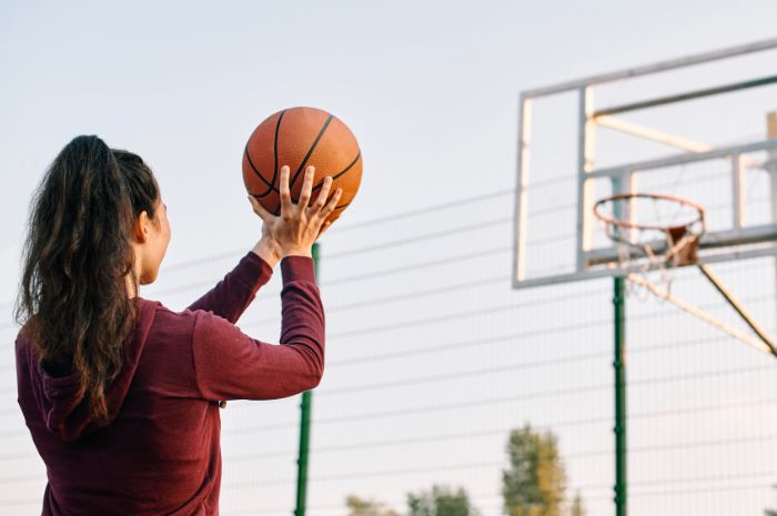 111 Caption Bahasa Inggris Bermain Bola Basket, Singkat Lucu!