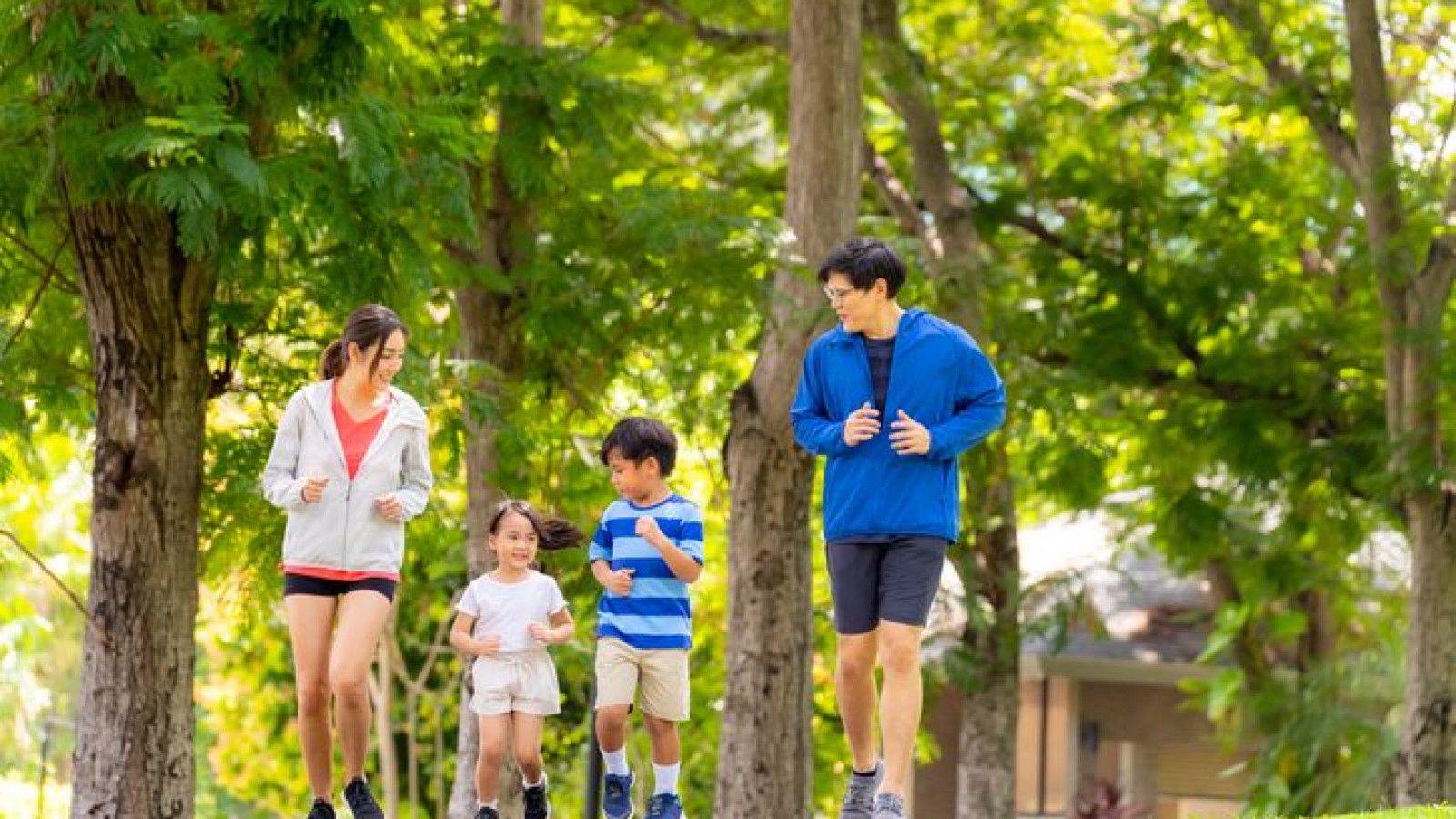 Mengoptimalkan Weekend dengan Aktivitas Fisik Bersama Keluarga dan Teman