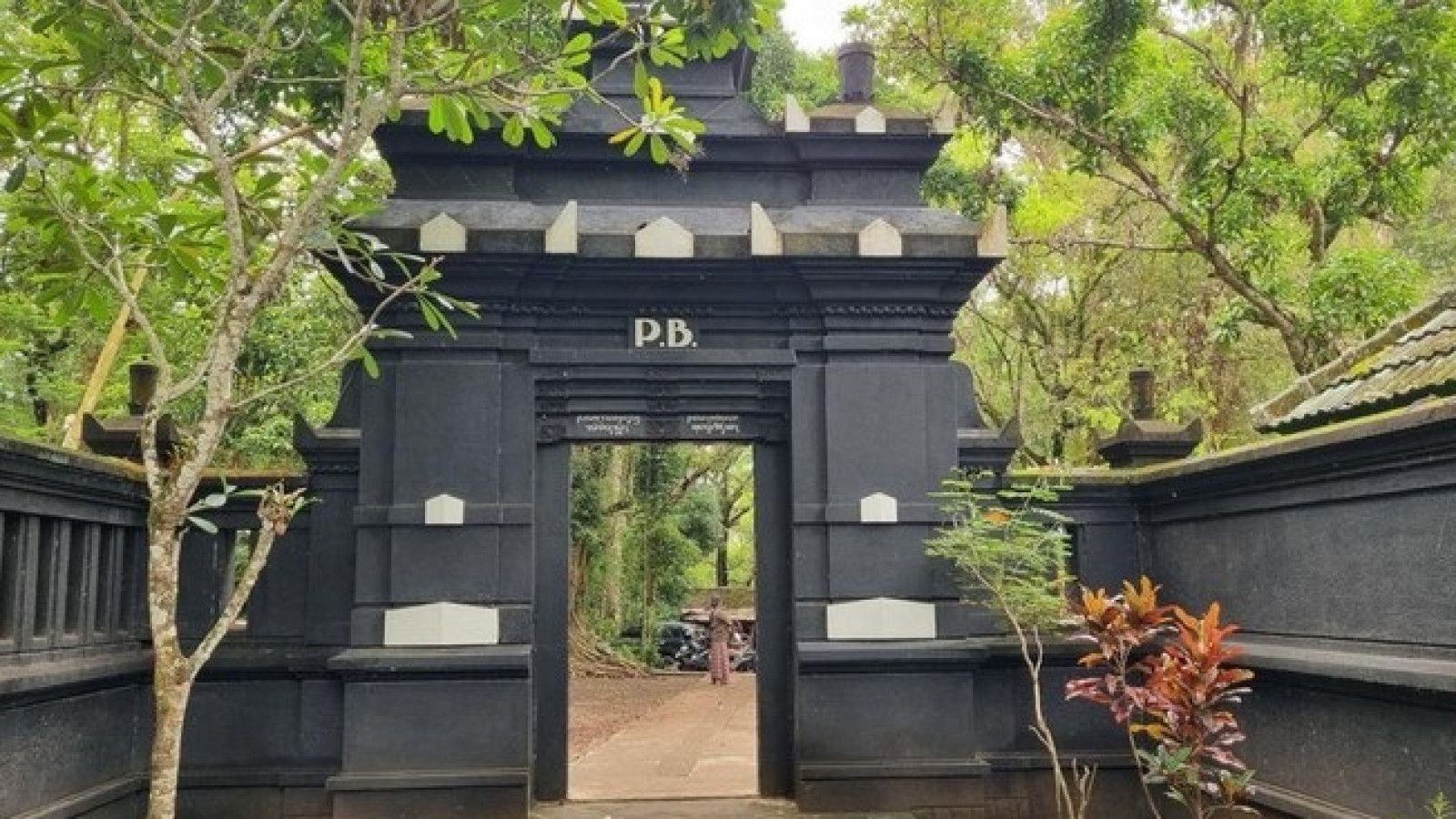 Pemakaman Paku Buwono XIII: Menghormati Tradisi dan Sejarah Kerajaan Mataram