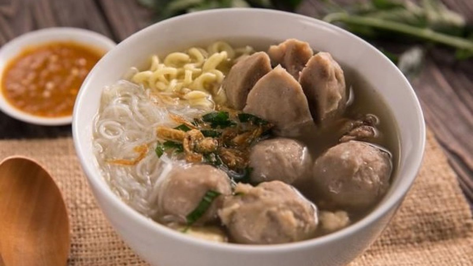 Warung Bakso Remaja Gading di Solo Dinyatakan Halal Setelah Pemeriksaan Laboratorium