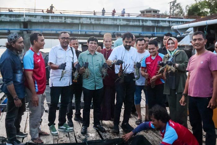Mualem Panen Lobster di Ulee Lheue, Bukti Laut Aceh Punya Potensi Gila!