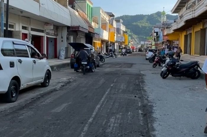 Jalan Rusak di Kota Gorontalo Mulai Diperbaiki, Pemerintah Utamakan yang Prioritas
