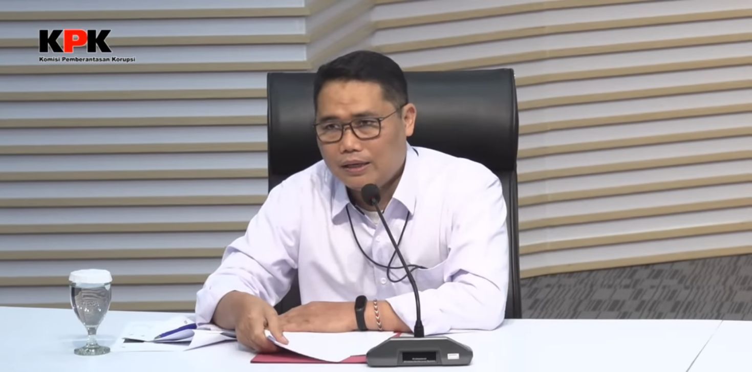 Saat APBD Defisit, Kepala UPT Diperas dan Gubernur Riau Abdul Wahid Malah Mau ke Inggris