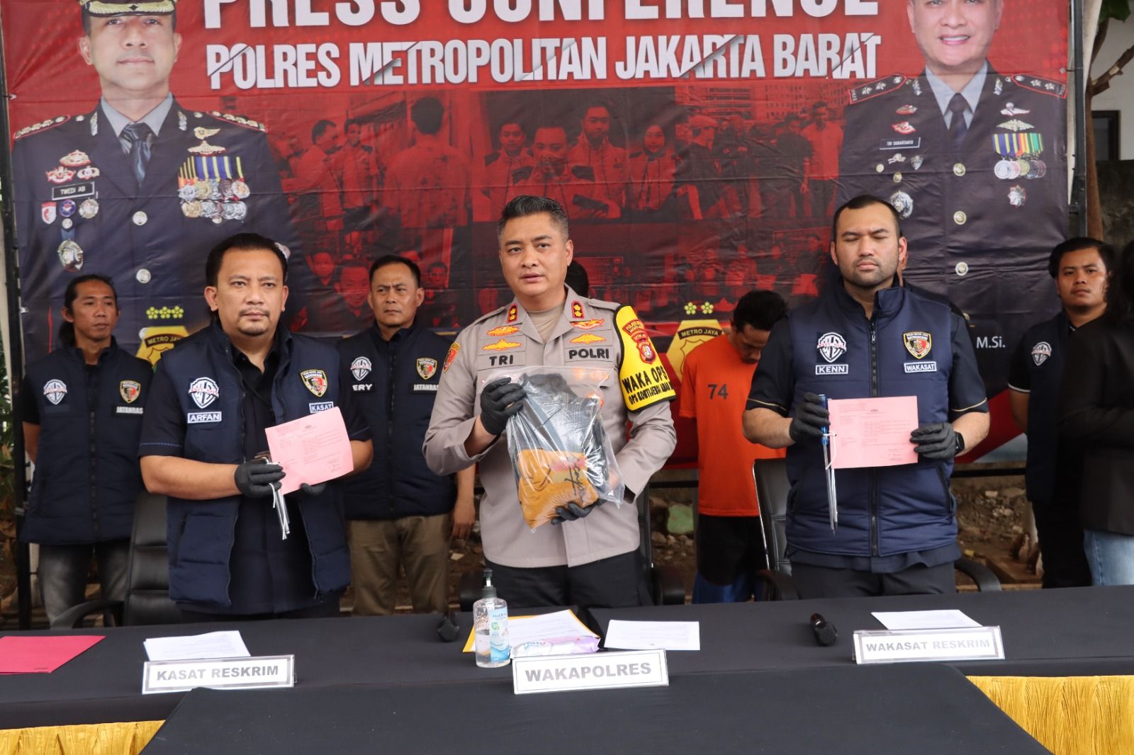 Sindikat Pencurian Rumsong Ditangkap di Jakbar, Sasar Rumah Kondisi Lampu Menyala
