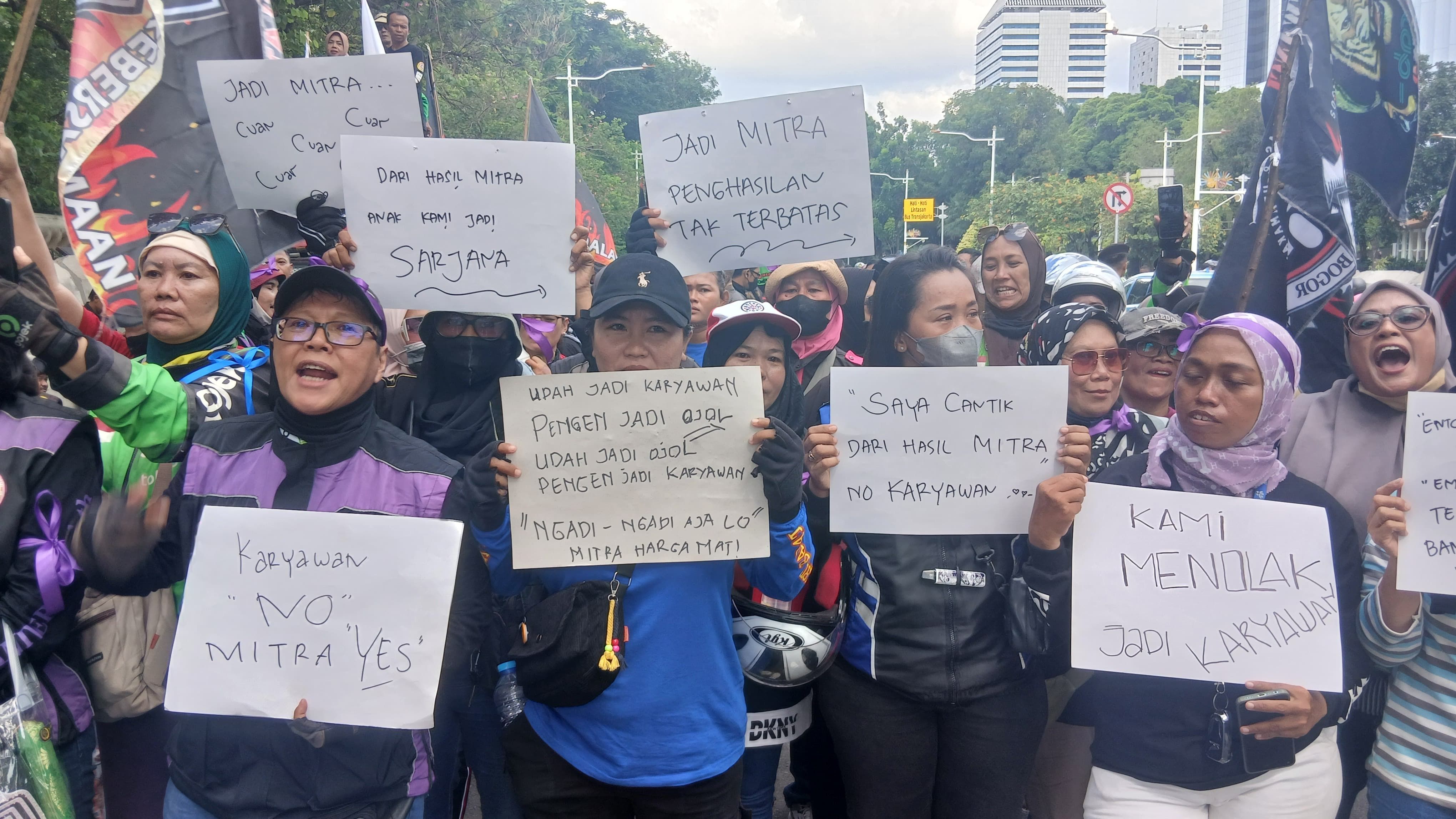 Ojol Gelar Aksi Damai di Jakarta, Protes Komisi 10 Persen dan 3 Tuntutan Lainnya