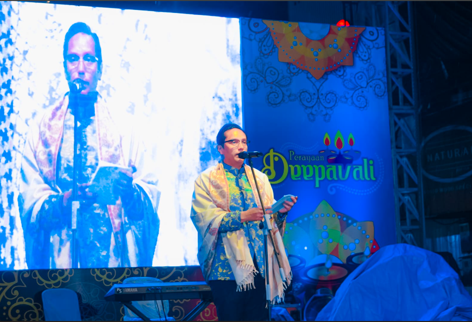 Rico Waas Ajak Warga Medan Nyalakan Cahaya Kehangatan di Deepavali