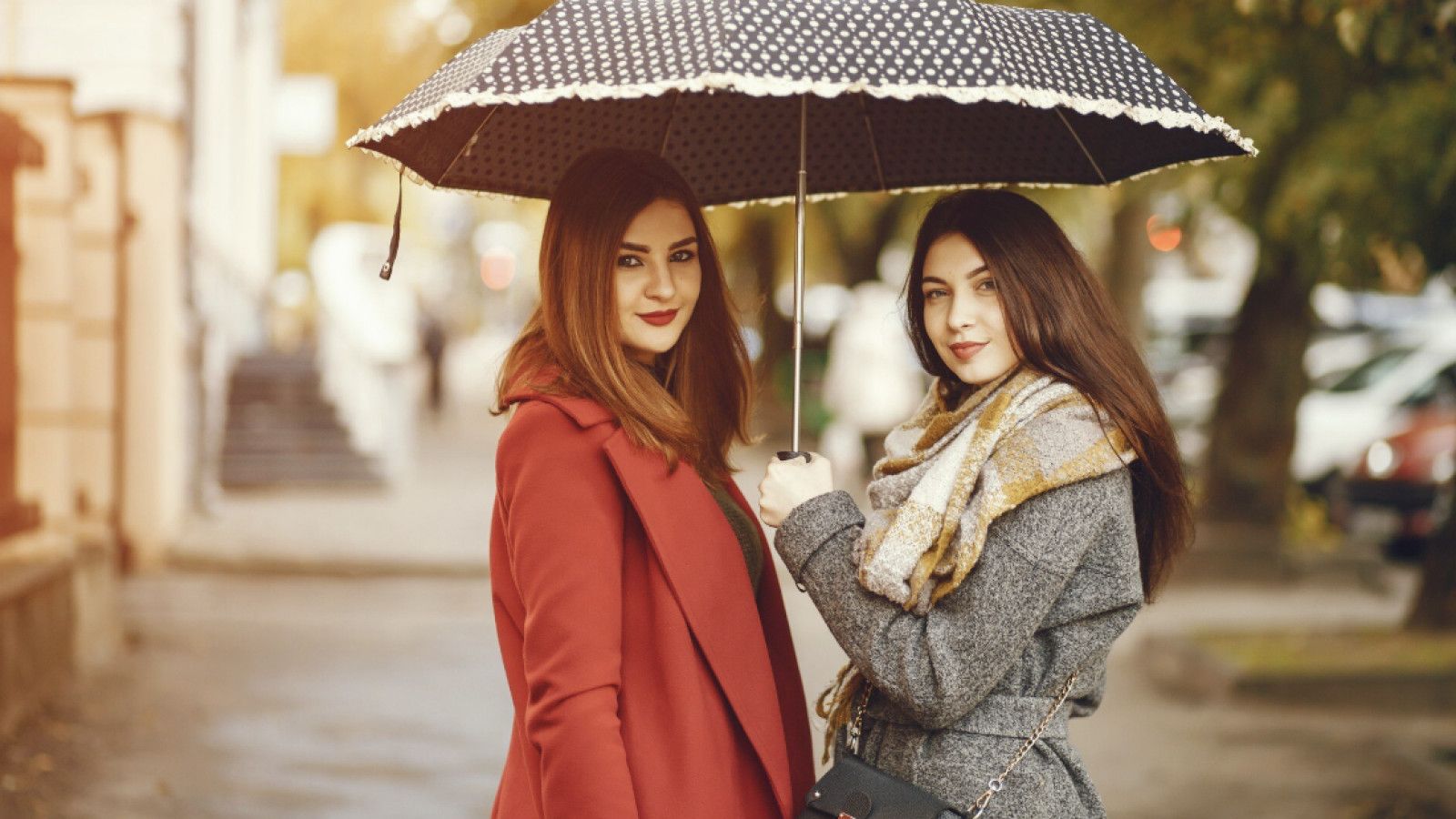 Memperbaiki Gaya Hidup saat Musim Hujan: Fashion, Skincare, dan Kesehatan
