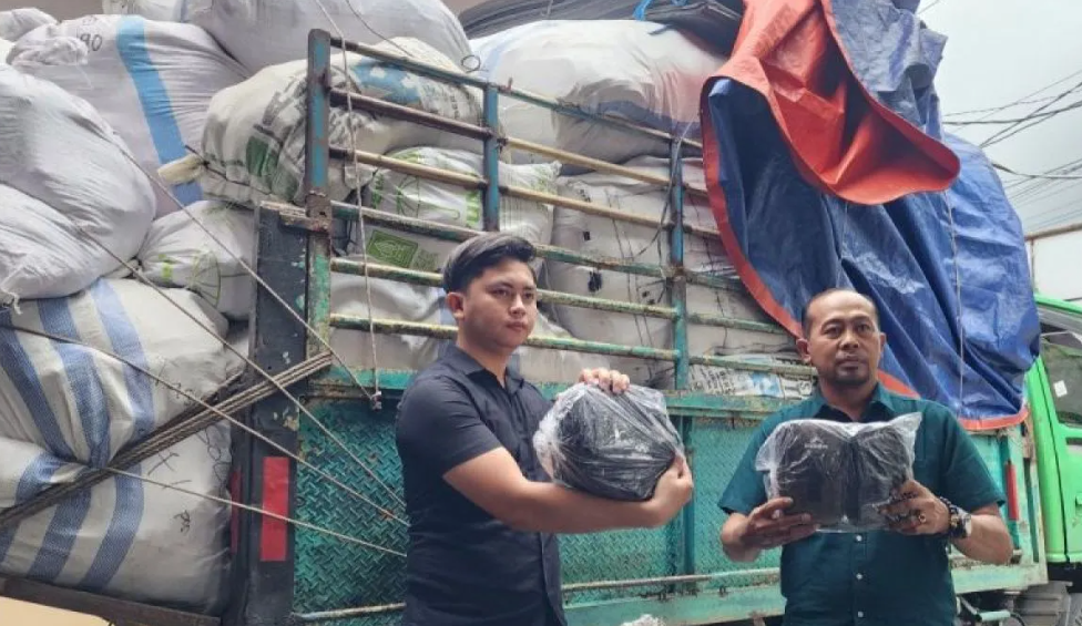 Polda Jateng Sita Ribuan Tas dan Sandal Eiger Palsu di Surakarta