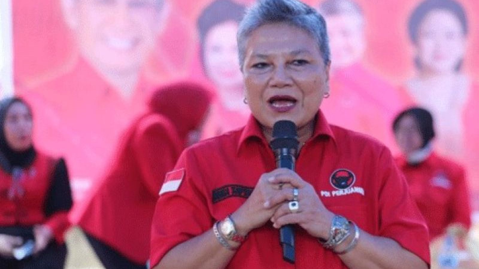 Kontroversi Pernyataan Ribka Tjiptaning Mengenai Soeharto