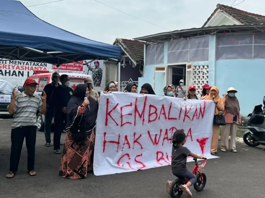 Warga Perumahan Griya Shanta Tolak Penundaan Pembongkaran Tembok Fasum