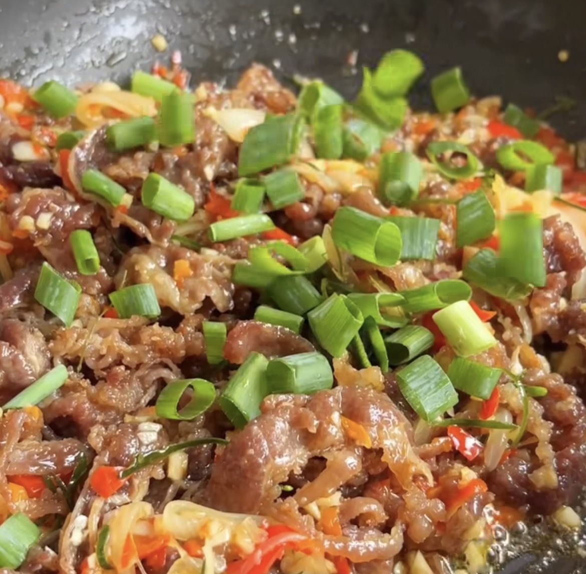 Pedasnya Ngegas! Begini Resep Daging Goreng Tumis Favorit Pencinta Cabai