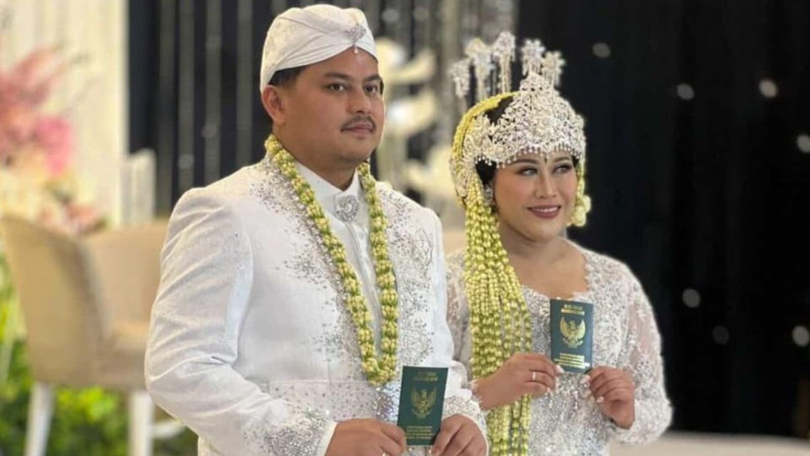 Pernikahan Bahagia Boiyen dan Rully Anggi Akbar