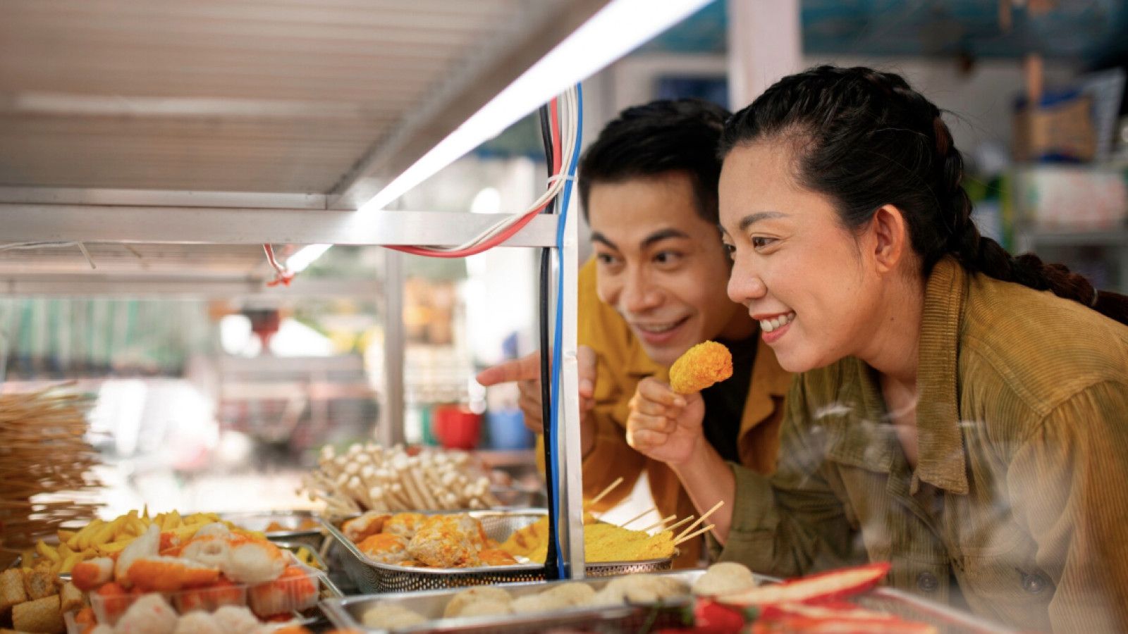 Strategi Kreatif Penjual Kaki Lima Menarik Pelanggan di Setiap Akhir Pekan