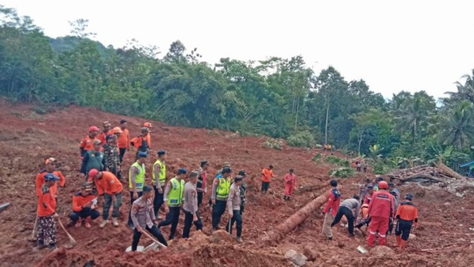 Hujan Deras di Cilacap: Peringatan Longsor dan Cuaca Ekstrem