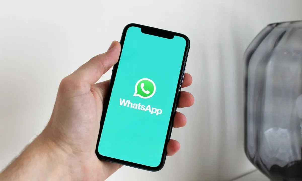 Cara Chat WhatsApp tapi Pakai Aplikasi Lain, Gampang Banget!