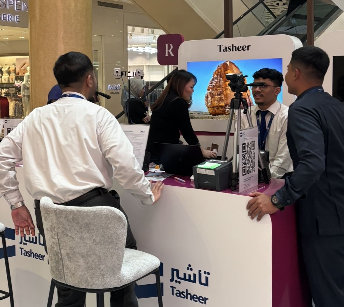 Syarat dan Cara Bikin Visa Arab Agar Mudah Di-approve, Yuk Simak!
