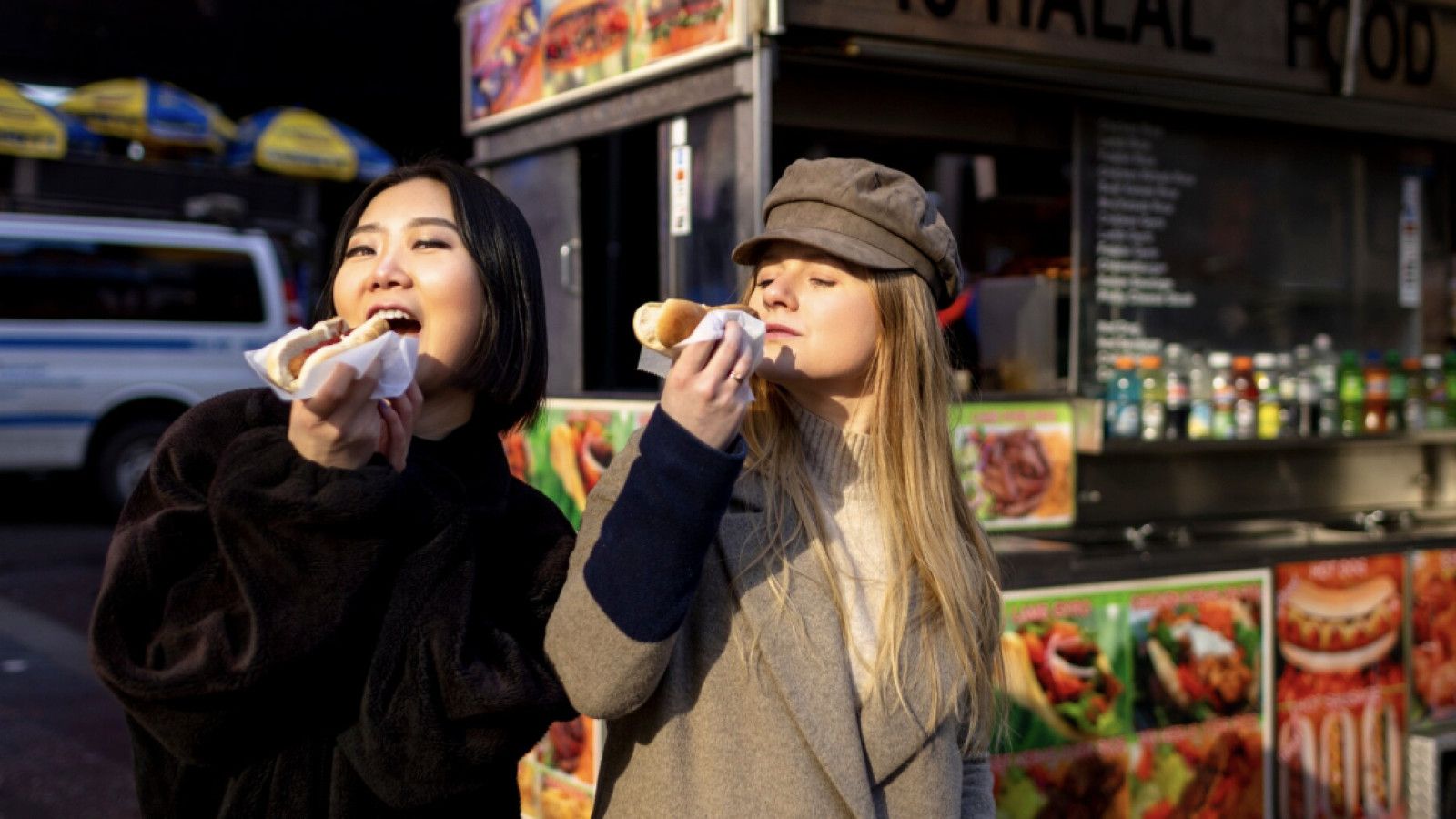 Mencicipi Keberagaman Street Food Legendaris di Akhir Pekan
