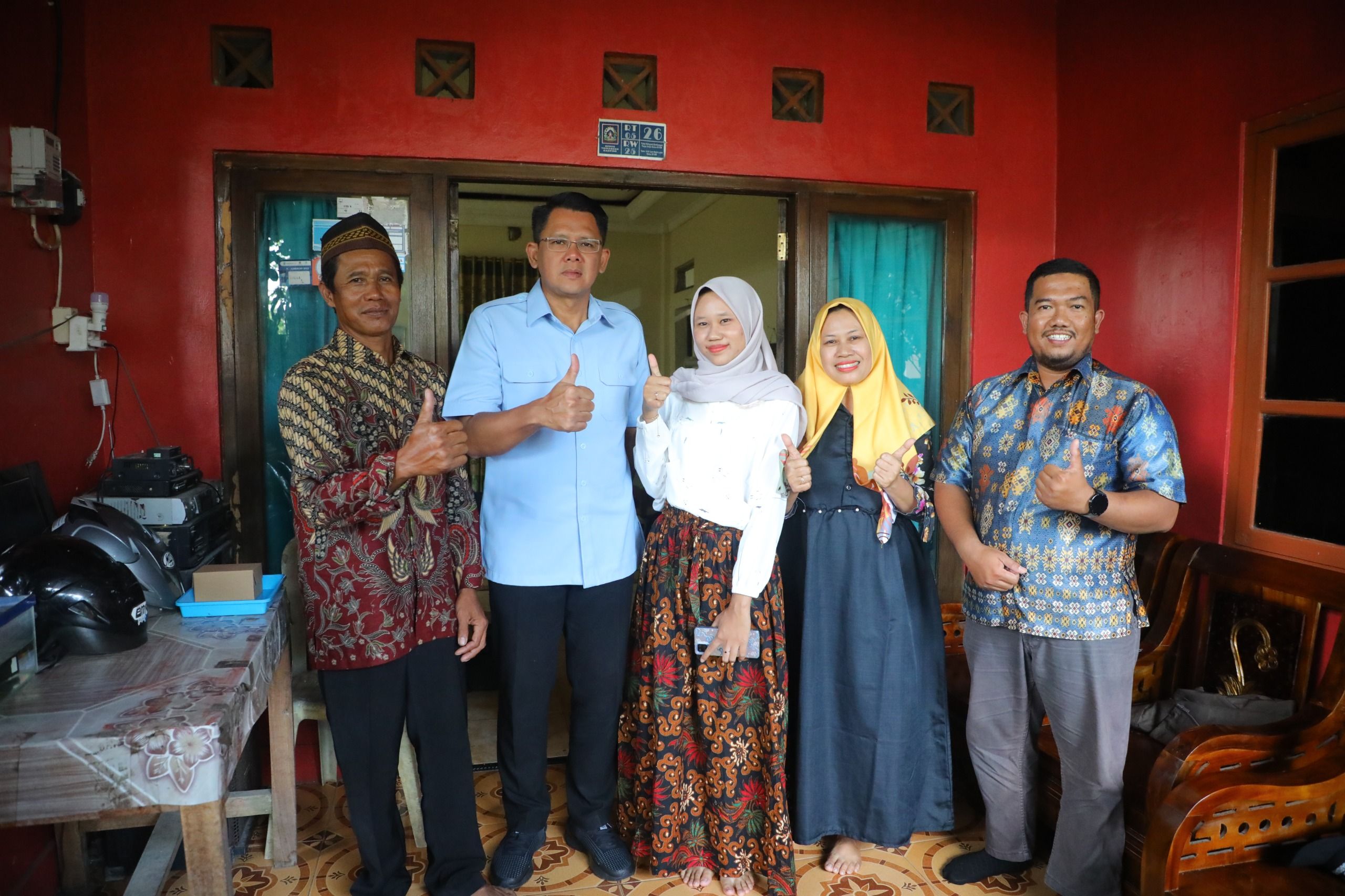 Sambangi Penerima Manfaat Angkatan Pertama Beasiswa Sleman Pintar di Gamping, Wabup Danang Janji Akan Tambah Anggaran