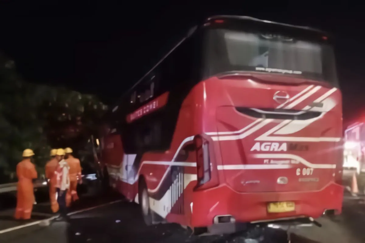 Polda Jabar: Sopir Diduga Mengantuk Jadi Pemicu Kecelakaan Maut di Tol Cipali KM 72