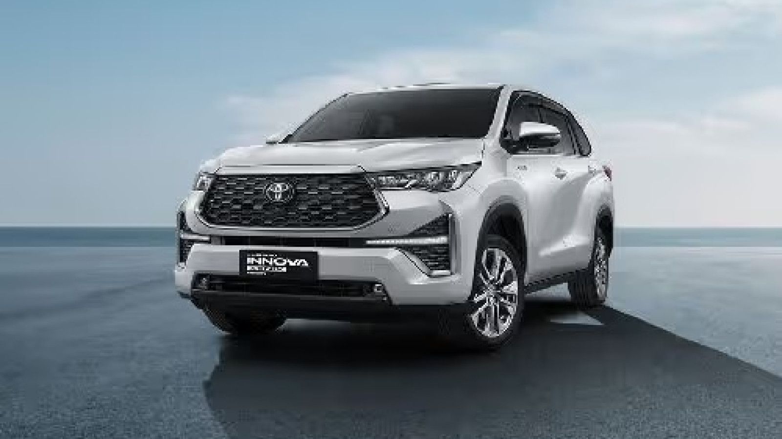 Penjualan Mobil Hybrid di Indonesia Turun Drastis pada Bulan Oktober 2025