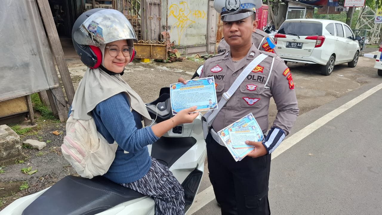Operasi Zebra Lodaya 2025, Satlantas Polres Purwakarta Gencarkan Imbauan Keselamatan Ke Masyarakat
