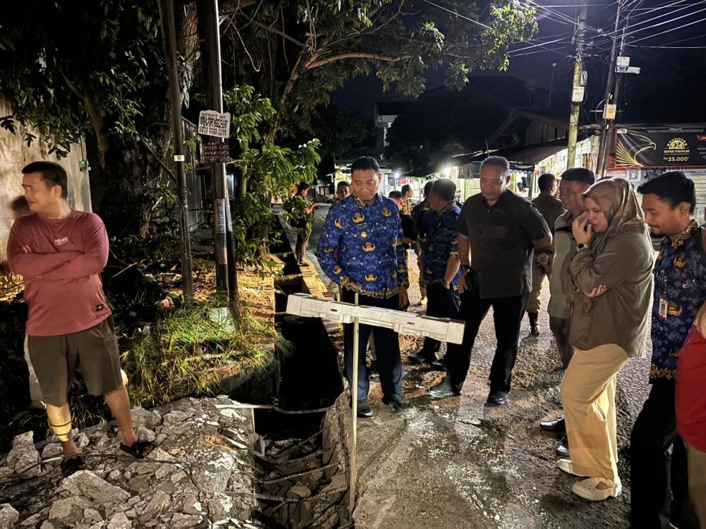 Protes Tunda Bayar, Kontraktor Hendrik Hancurkan Box Culvert di Pekanbaru