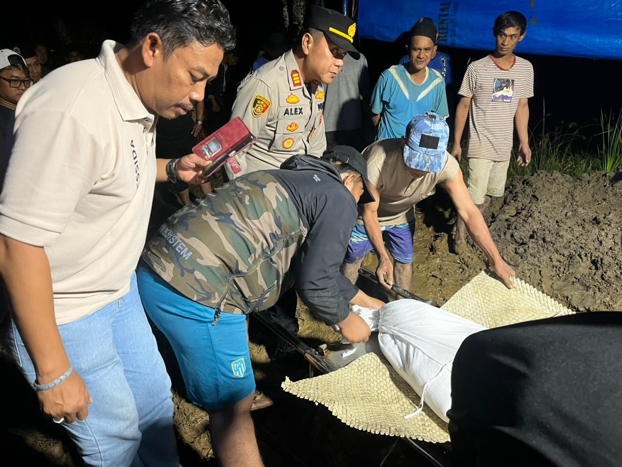 Pria di Cabangbungin Bekasi Tewas Tersambar Petir Saat di Sawah di Tengah Cuaca Buruk