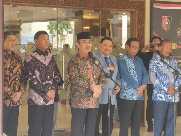 Ada Keluhan soal Polisi? Kirim Aja ke WA Komisi Reformasi Polri