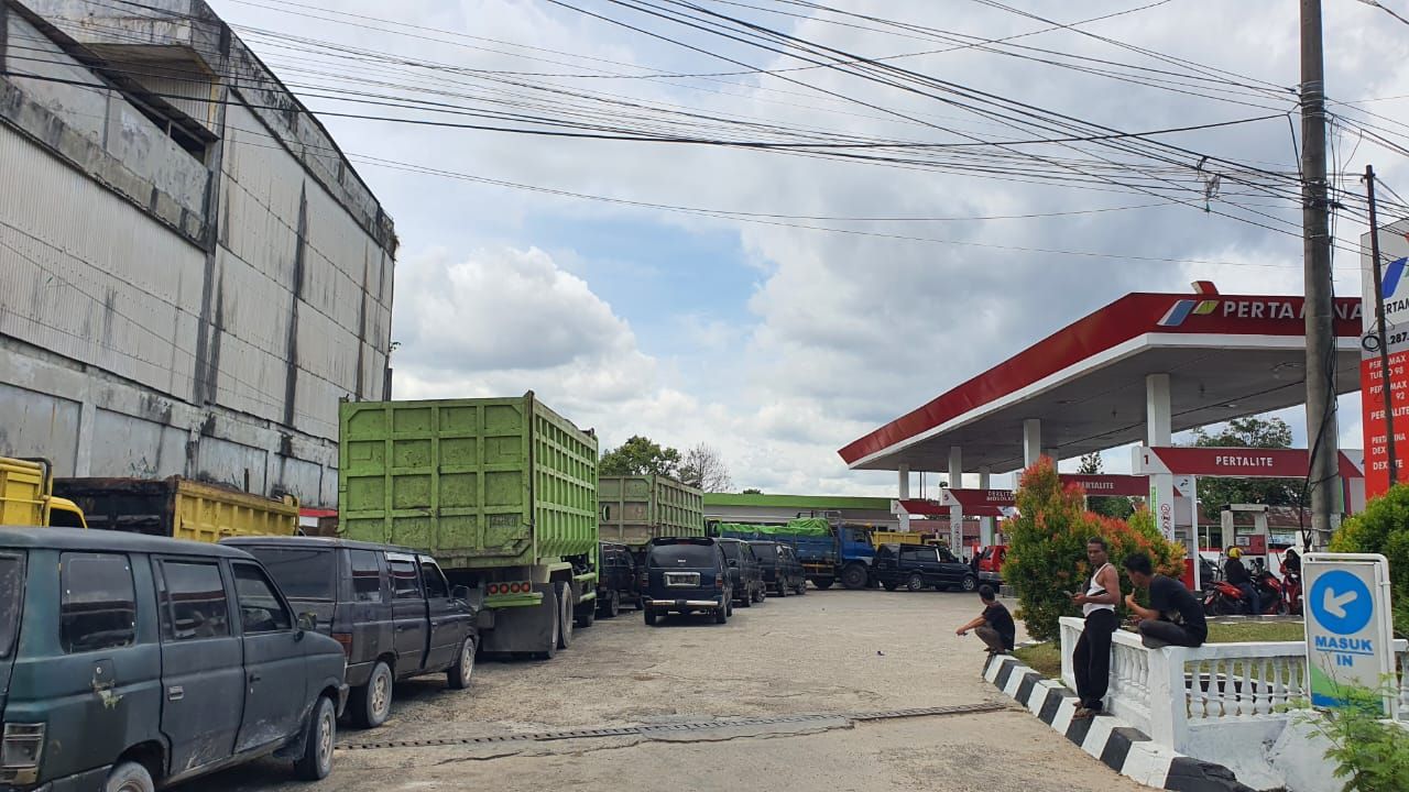 Solar Subsidi di Bengkalis Dijarah Mafia! Rakyat Cuma Kebagian Macet dan Debu