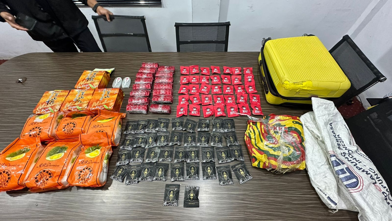 Tiga Kurir Dibekuk, Polres Bengkalis Amankan 13 Kg Lebih Narkoba dari Selat Malaka