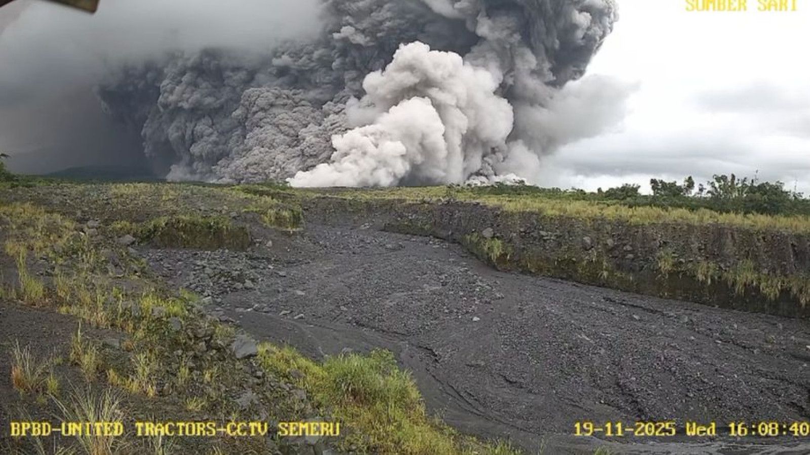 Aktivitas Gunung Semeru Meningkat, Status Kenaikan Jadi Level IV (Awas)