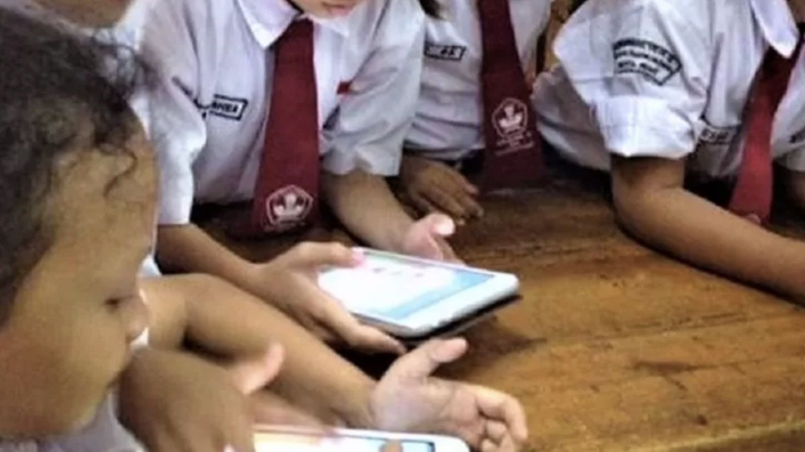 Dampak Gadget dalam Proses Pembelajaran di Era Digital