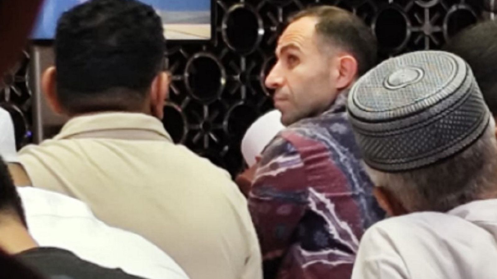 Timur Kapadze Salat Jumat di Masjid Istiqlal dan Ketertarikan Melatih Timnas Indonesia