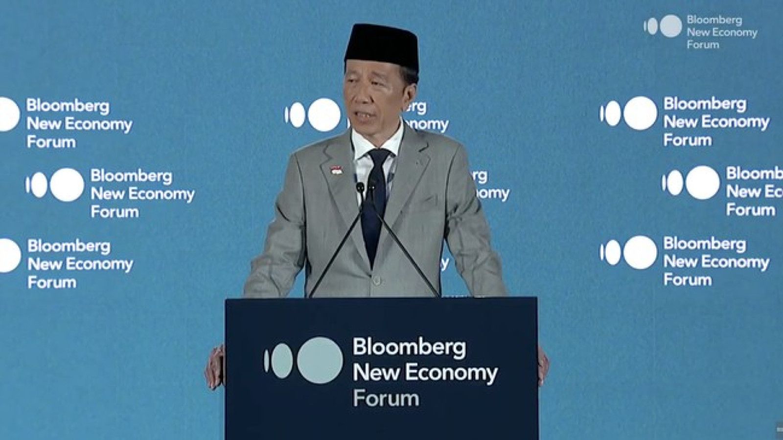 Visi Ekonomi Cerdas Jokowi di Forum Ekonomi Bloomberg