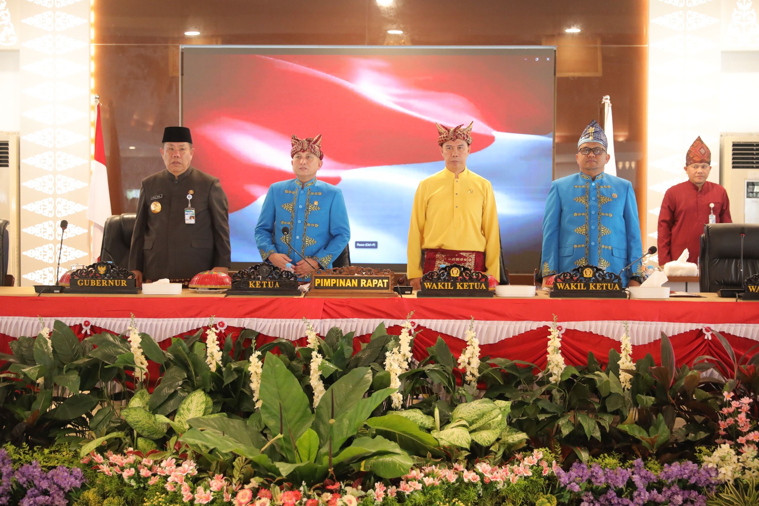 Momen Sidang Paripurna Hari Jadi ke-25 Provinsi Kepulauan Bangka Belitung, Gubernur Hidayat Arsani Minta Maaf Selama Memimpin Banyak Kekurangan