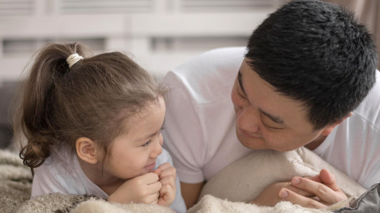 Populeritas Soft Parenting di Indonesia: Pendekatan Baru dalam Pengasuhan