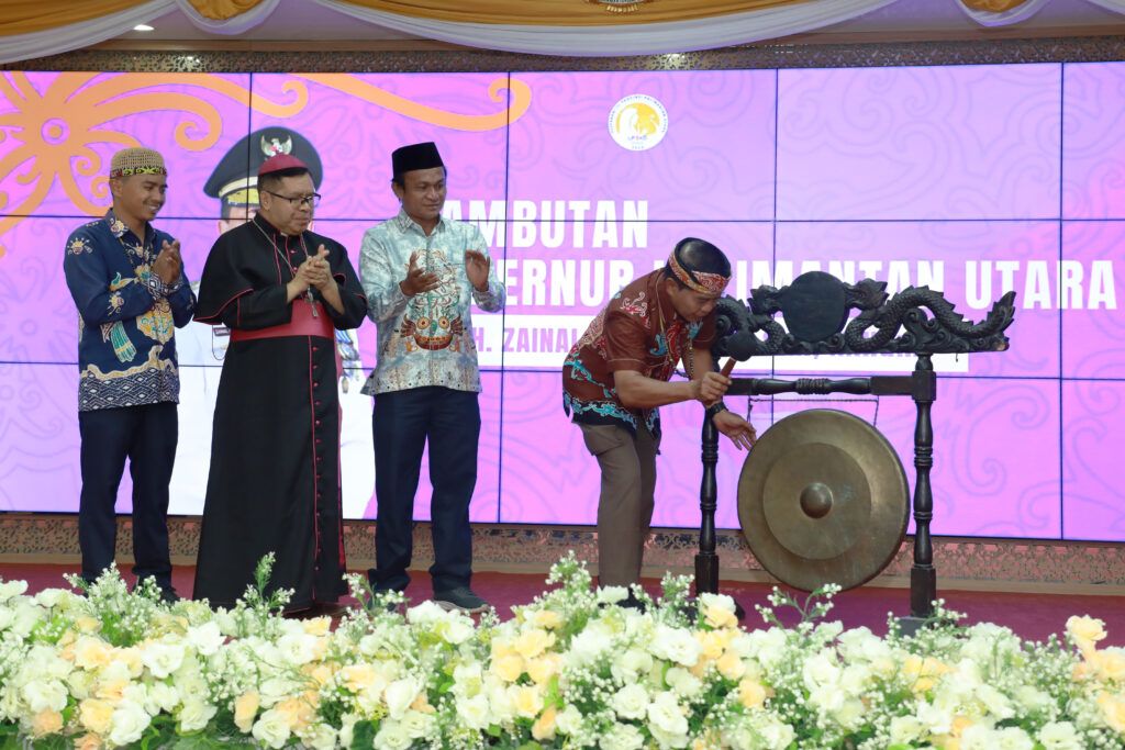 Buka Pesparani III Kaltara, Gubernur Ajak Umat Katolik Jaga Persatuan dan Kerukunan