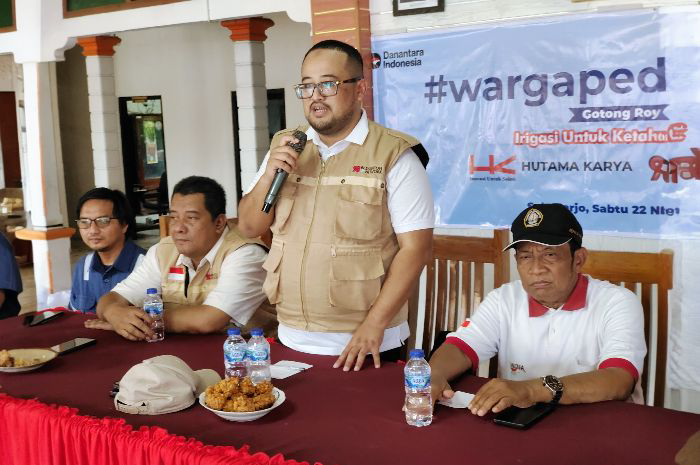 Aktivis 98 Resolution Network Gelar Bagi-bagi Sembako di Sukoharjo Bertajuk Warga Peduli Warga