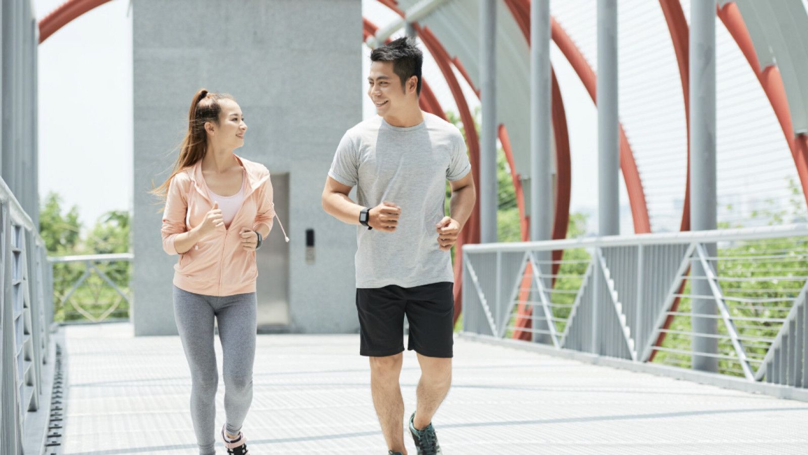 Perbandingan Jogging dan Jalan Cepat: Mana yang Lebih Baik untuk Kesehatan?