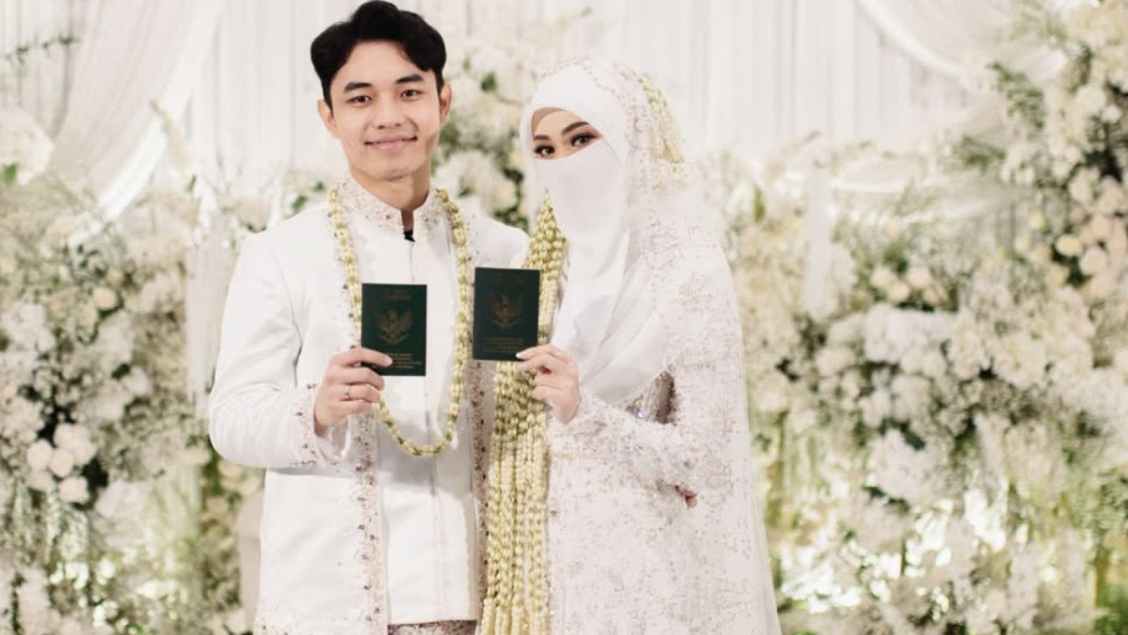 Perjalanan Cinta Fiki Naki dan Tinandrose: Resmi Menikah di Tengah Suasana Sederhana