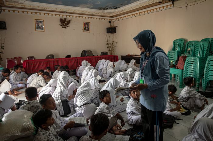 6 Makna Mendalam di Balik Perayaan Hari Guru Nasional 25 November 2025